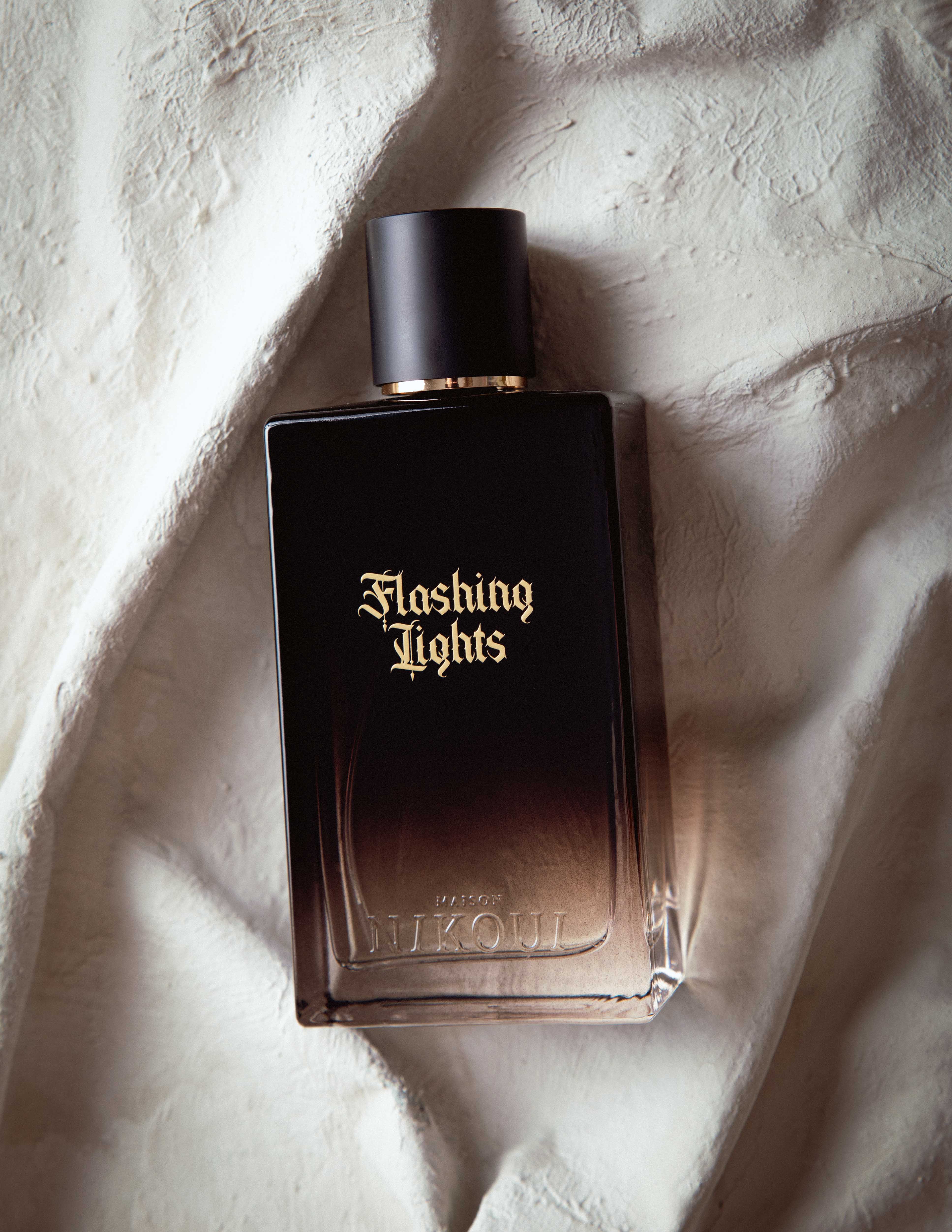 Flashing Lights - Citrus, Mineral & Suede Perfume | Maison Nikoui